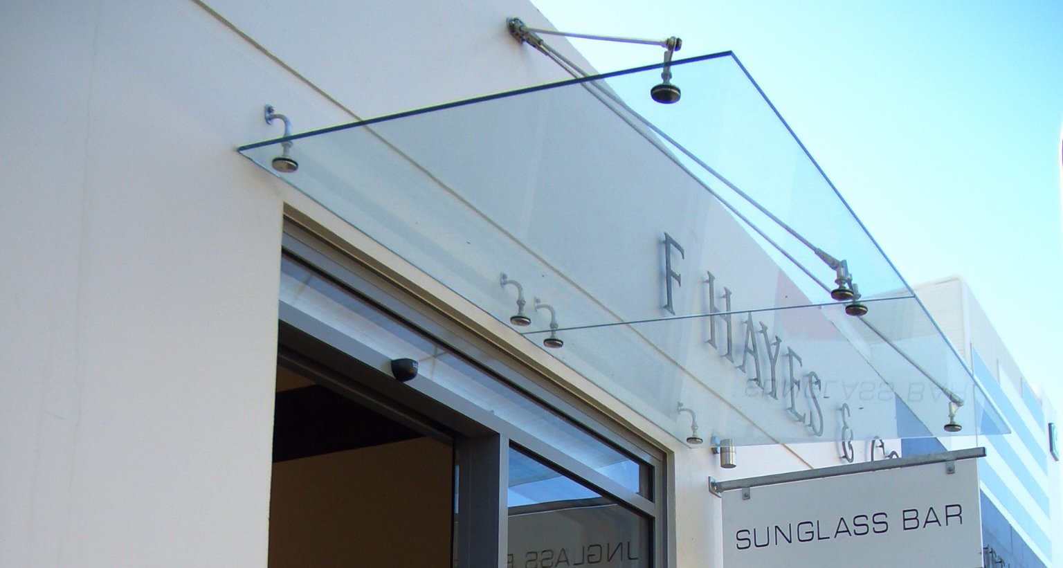 მინის სტაციონალური გადახურვა